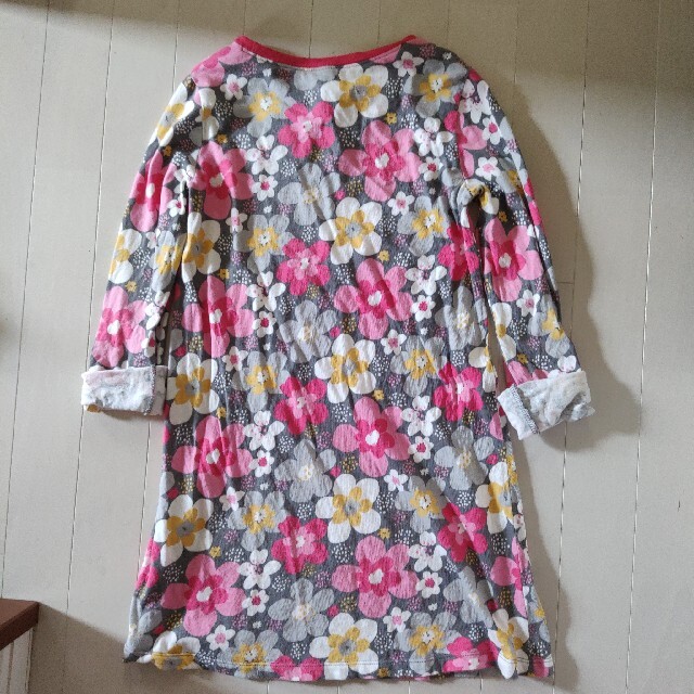 GYMBOREE(ジンボリー)の１０歳用　花柄ワンピース キッズ/ベビー/マタニティのキッズ服女の子用(90cm~)(ワンピース)の商品写真