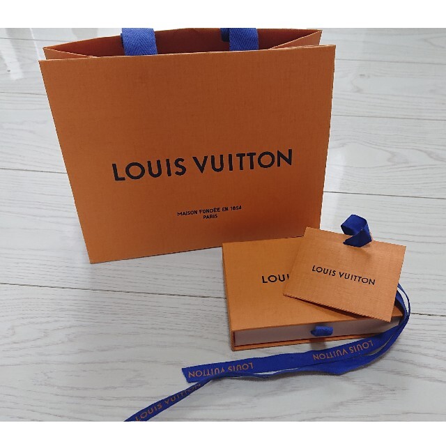 LOUIS VUITTON(ルイヴィトン)のルイヴィトン◆ショッパー空箱 レディースのバッグ(ショップ袋)の商品写真