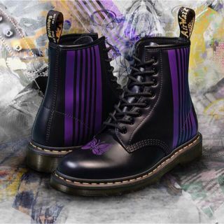 DR. MARTENS x NEEDLES  STRIPE 8 ホール ブーツ (ブーツ)