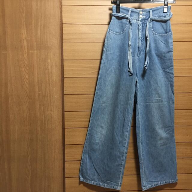 GUESS(ゲス)のGUESS JEANS  24サイズ レディースのパンツ(デニム/ジーンズ)の商品写真