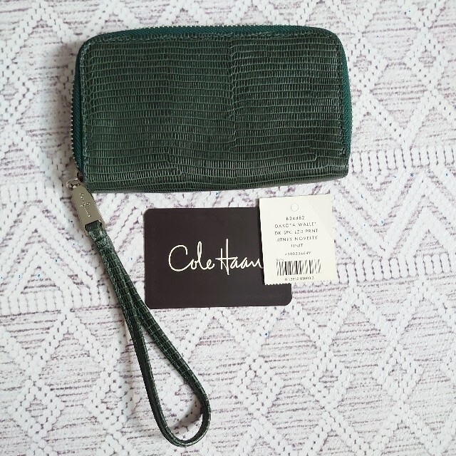 Cole Haan(コールハーン)の最終値下げ　コールハーン　ジップウォレット レディースのファッション小物(財布)の商品写真