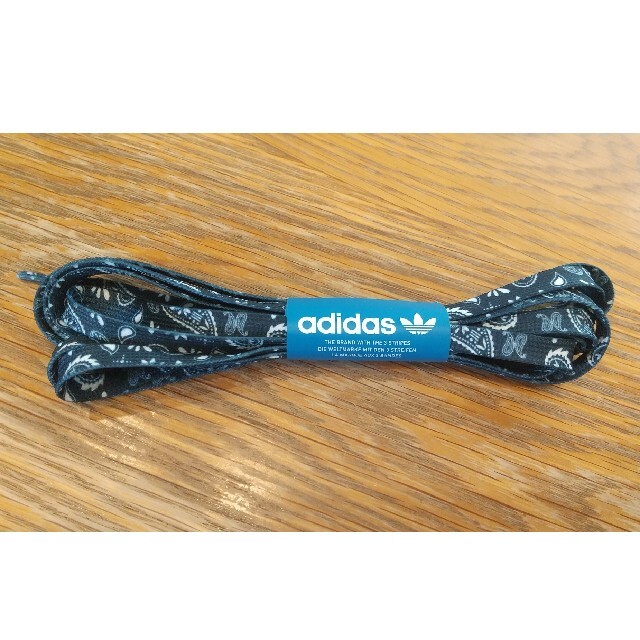 adidas(アディダス)の【アディダス】 靴ひも ペイズリー柄 ネイビーブルー レディースのレディース その他(その他)の商品写真