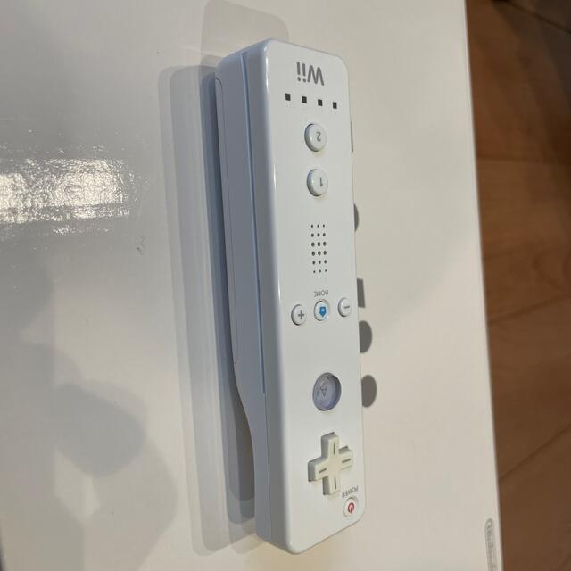 Nintendo Wii RVL-S-WD 本体 エンタメ/ホビーのゲームソフト/ゲーム機本体(家庭用ゲーム機本体)の商品写真