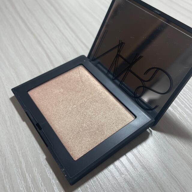 NARS(ナーズ)のりーん様専用　NARS ハイライティングパウダー コスメ/美容のベースメイク/化粧品(フェイスパウダー)の商品写真