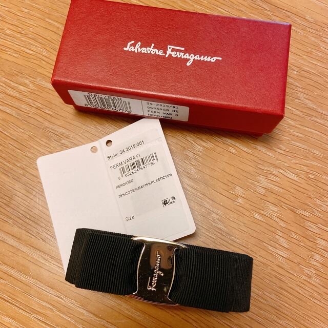 Salvatore Ferragamo(サルヴァトーレフェラガモ)のフェラガモ　バレッタ レディースのヘアアクセサリー(バレッタ/ヘアクリップ)の商品写真