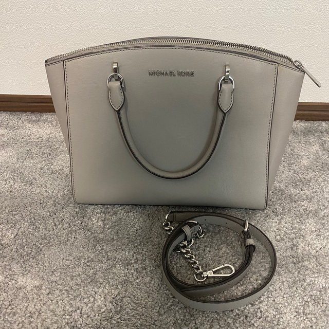 Michael Kors(マイケルコース)のMICHAEL KORS バッグ レディースのバッグ(ハンドバッグ)の商品写真