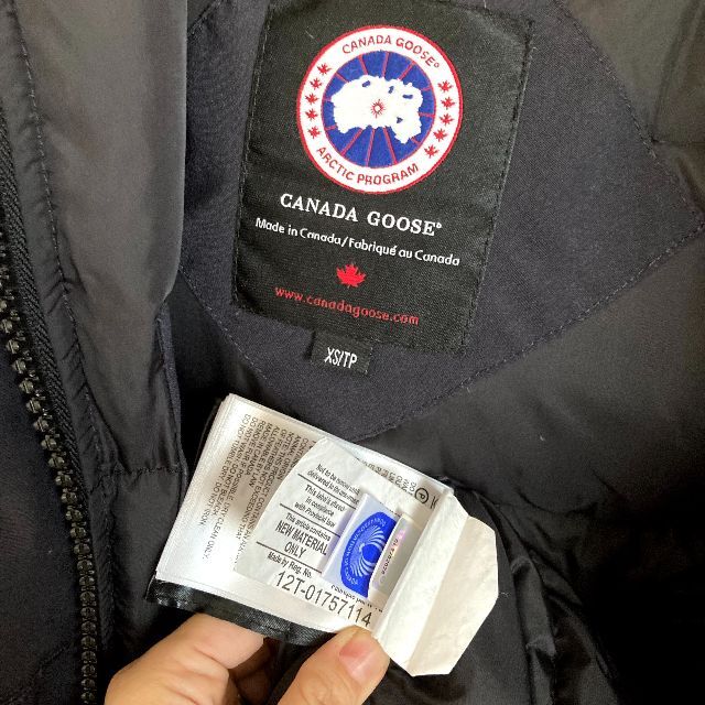 CANADA GOOSE(カナダグース)の【SALE】カナダグース ブロンテ XS ☆ネイビー☆CANADA GOOSE レディースのジャケット/アウター(ダウンジャケット)の商品写真