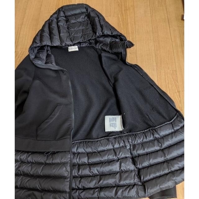 MONCLER(モンクレール)のモンクレール　パーカー レディースのトップス(パーカー)の商品写真