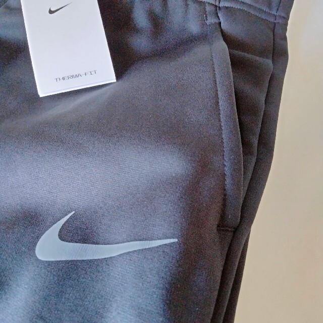 NIKE(ナイキ)のXL ナイキ メンズ サーマ テーパードパンツ スウェットパンツ ジャージ下 メンズのパンツ(その他)の商品写真