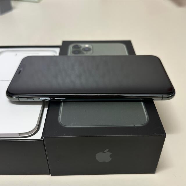 SoftBank iPhone11 Pro Max 本体 付属品あり