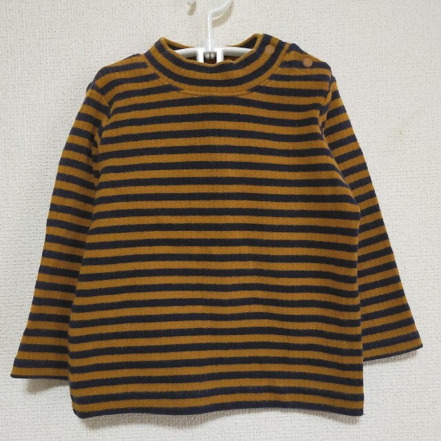 UNIQLO(ユニクロ)のユニクロ リブハイネックT キッズ/ベビー/マタニティのベビー服(~85cm)(シャツ/カットソー)の商品写真