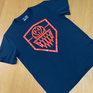 アンダーアーマー(UNDER ARMOUR)のアンダーアーマー◆キッズＳＭサイズ150～160★半袖Tシャツ黒×オレンジバスケ(Tシャツ/カットソー)