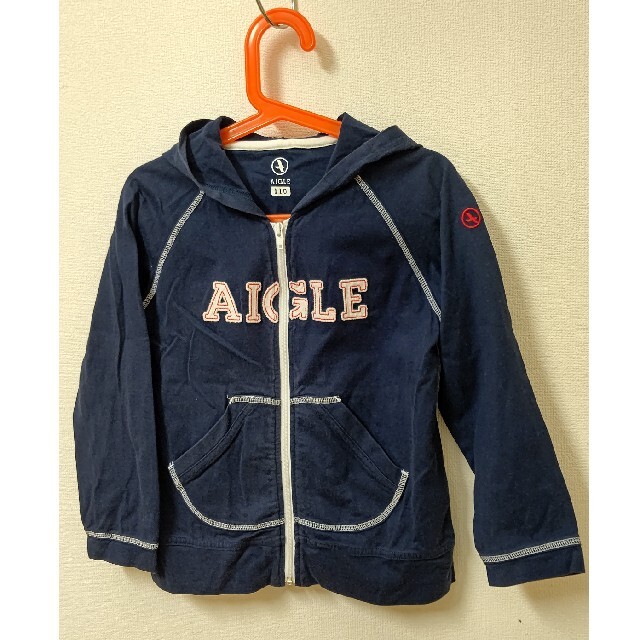 AIGLE(エーグル)のキッズ　AIGLE 薄手パーカー　110 キッズ/ベビー/マタニティのキッズ服男の子用(90cm~)(ジャケット/上着)の商品写真