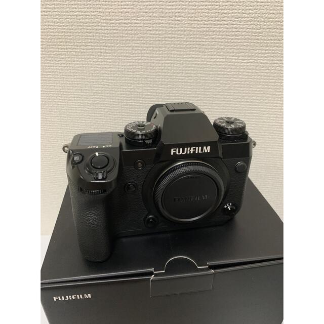 富士フイルム(フジフイルム)の週末セール　美品　富士フイルム　X-H1 純正バッテリー3個 スマホ/家電/カメラのカメラ(ミラーレス一眼)の商品写真