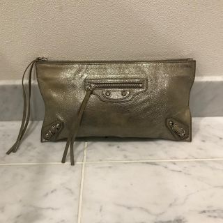 バレンシアガバッグ(BALENCIAGA BAG)の【12/31まで値下げ】　バレンシアガ メタリック クラッチバック(クラッチバッグ)