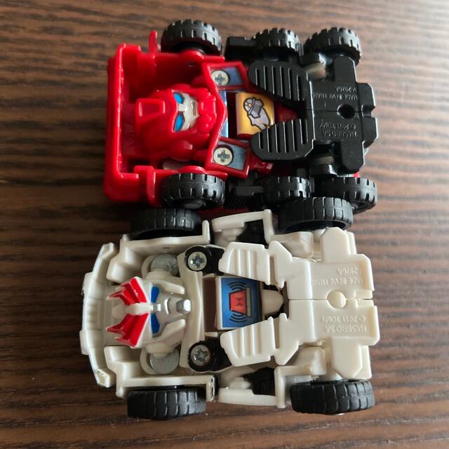 TOMMY(トミー)のTAKARA  TOMY トランスフォーマー 変身　ミニカー   2台セット エンタメ/ホビーのおもちゃ/ぬいぐるみ(ミニカー)の商品写真