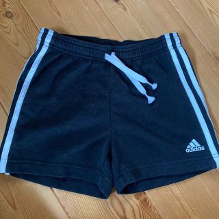 アディダス(adidas)のお問合せありがとうございます。adidas 半ズボン 140cm 体操 チア(パンツ/スパッツ)