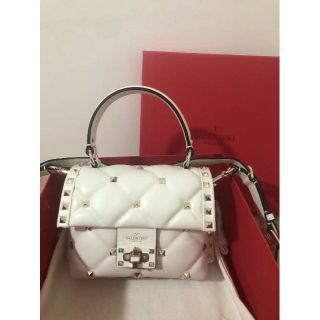 ヴァレンティノ スタッズの通販 2,000点以上 | VALENTINOを買うならラクマ ヴァレンティノ スタッズの通販 2,000点以上 | VALENTINOを買うならラクマ