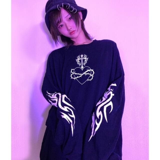 MILKBOY - ililil イルイルイルHeart with thorns 長袖TシャツロンTの