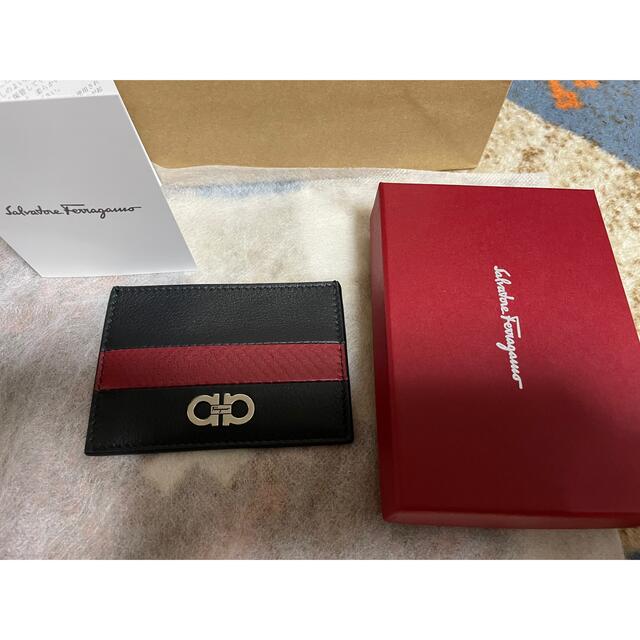 Ferragamo　パスケース　フェラガモ　赤