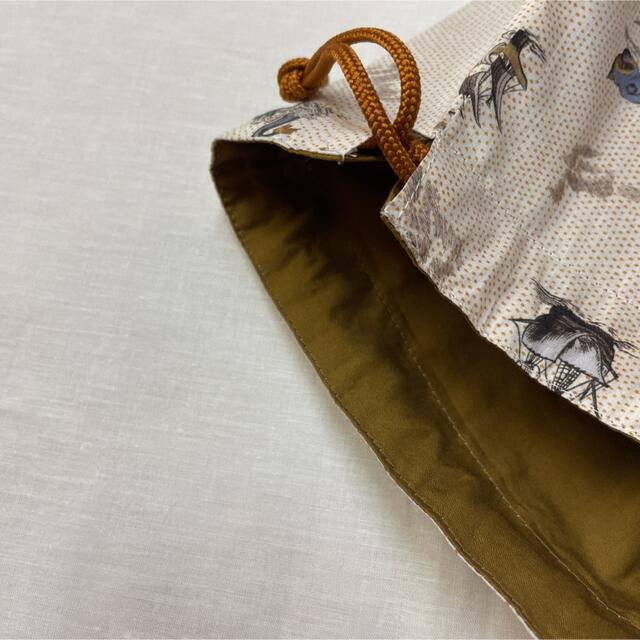 リバティ　ハンドメイド巾着Sサイズ　シーミス　ブラウン系 ハンドメイドのキッズ/ベビー(外出用品)の商品写真