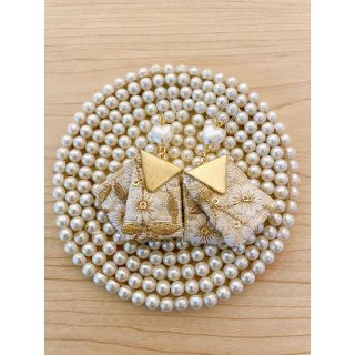 インド刺繍リボン　ハートピアス　イヤリング(ピアス)