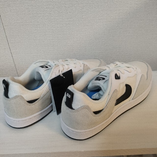 NIKE - NIKE SB アリウープ ホワイト 28cmの通販 by ミンタロウ's shop