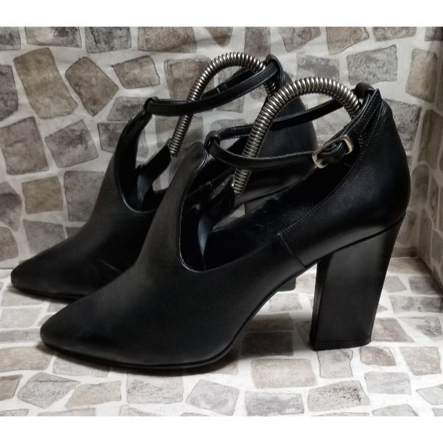 Enzo Angiolini(エンゾーアンジョリーニ)の伊製　ALBANO　パンプス　size 38(約24cm)黒 レディースの靴/シューズ(ハイヒール/パンプス)の商品写真