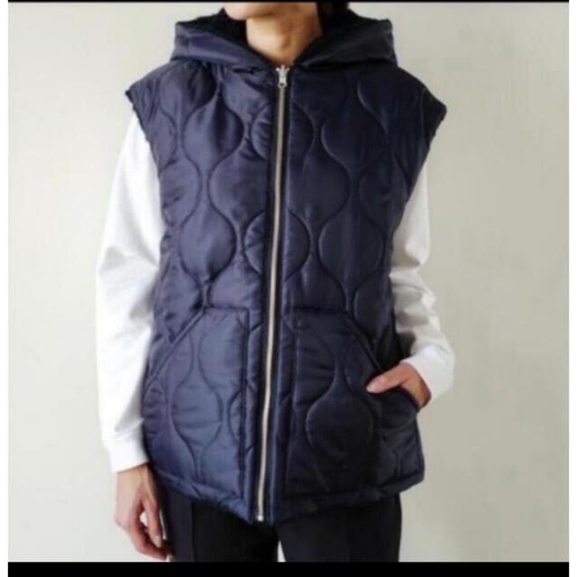 専用です⭐︎Gypsohila Boa Reversive Vest Navy レディースのジャケット/アウター(ダウンベスト)の商品写真