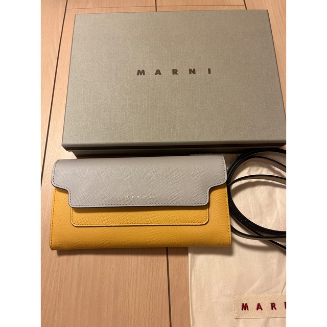 Marni(マルニ)のMARNI☆マルニ　ショルダー  長財布 レディースのファッション小物(財布)の商品写真