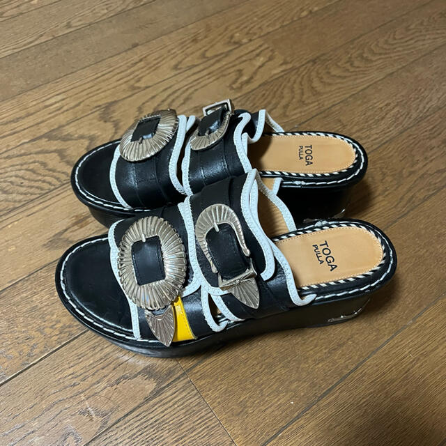 美品☆ TOGA PULLA ダブルベルトサンダル 36.5 オンラインストア入荷