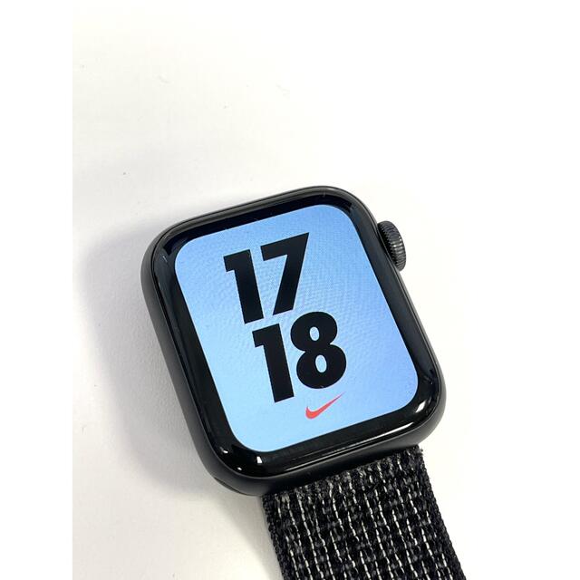 Apple(アップル)のApple Watch series 5 GPSモデル 40mm Nike  メンズの時計(腕時計(デジタル))の商品写真