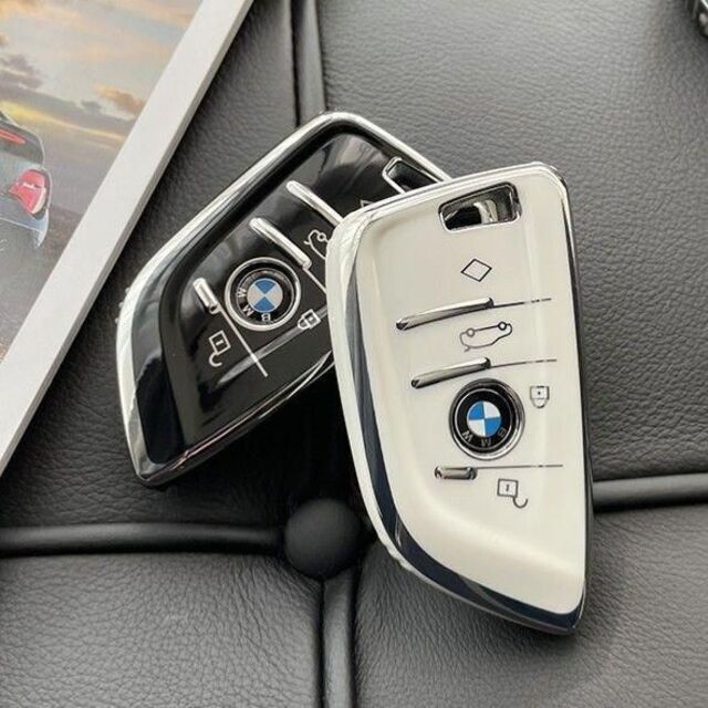 BMW(ビーエムダブリュー)のBMW キーケース ホワイト 白 銀 TPU キーカバー 鍵 g20 g30 自動車/バイクの自動車(車内アクセサリ)の商品写真