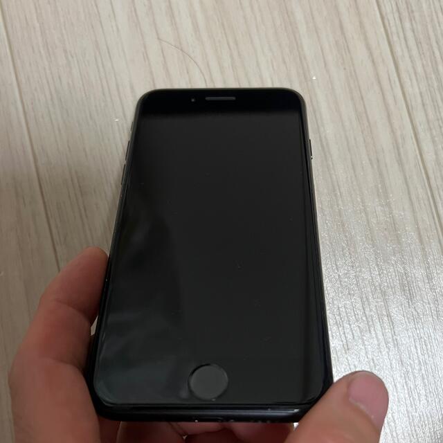 iPhone(アイフォーン)のki1128様専用　iPhone8 64GB 美品　修理前提　部品どり スマホ/家電/カメラのスマートフォン/携帯電話(スマートフォン本体)の商品写真