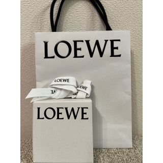 ロエベ(LOEWE)のLOEWE 箱　ショップ袋　リボン2本付き(ショップ袋)