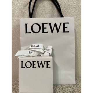 ロエベ リボンの通販 500点以上 | LOEWEを買うならラクマ