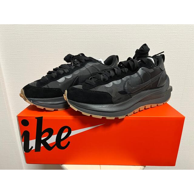 NIKE SACAI VAPORWAFFLE BLACK GUM