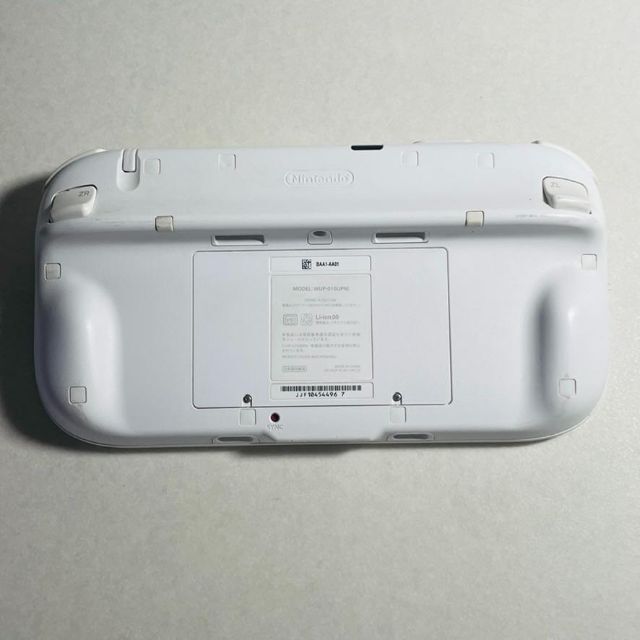 Wii U(ウィーユー)の動作確認済み 任天堂 Wii U Game Pad Shiro 本体 W017 エンタメ/ホビーのゲームソフト/ゲーム機本体(その他)の商品写真