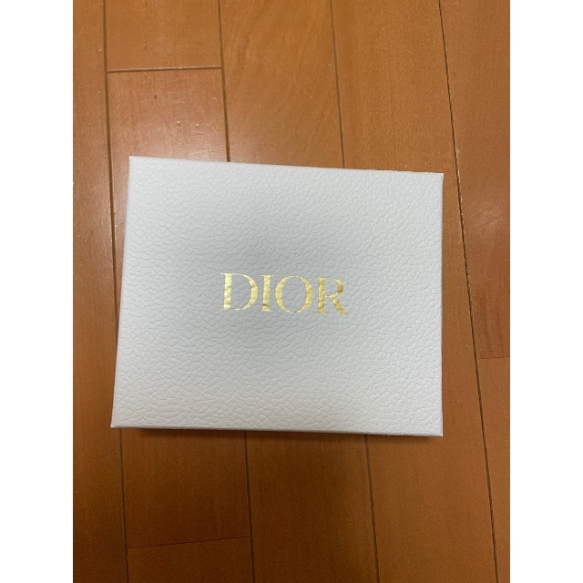 Dior(ディオール)のディオール　バースデーギフト コスメ/美容のメイク道具/ケアグッズ(ボトル・ケース・携帯小物)の商品写真
