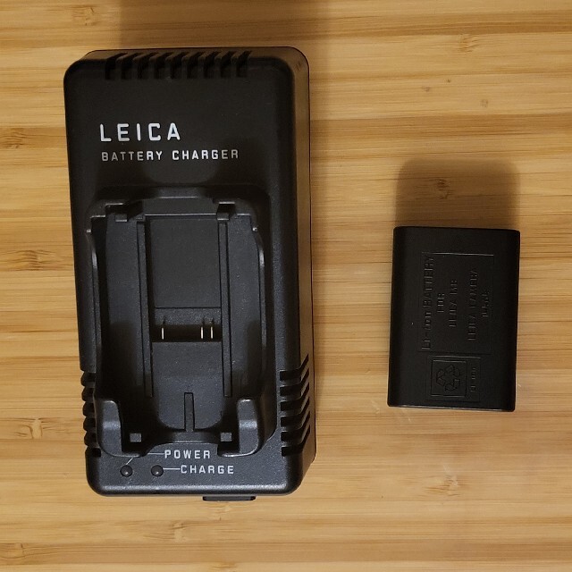 LEICA(ライカ)のLeica M8 UVフィルター 変換マウンタ付属 スマホ/家電/カメラのカメラ(デジタル一眼)の商品写真