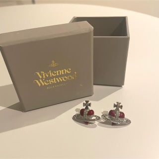 ヴィヴィアンウエストウッド(Vivienne Westwood)の【美品】ヴィヴィアンウエストウッド　ハート　オーブ　ピアス(ピアス)