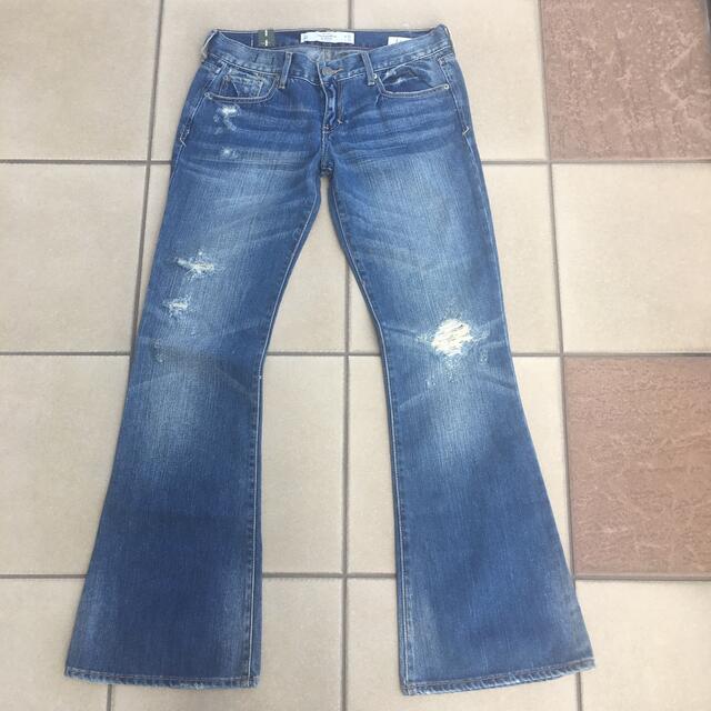 新品タグ 未着 アバクロンビー&フィッチ Madison flare jeans