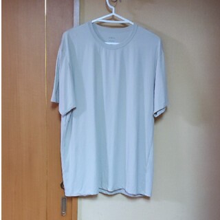 ユニクロ(UNIQLO)のティーシャツ　ユニクロ(Tシャツ/カットソー(半袖/袖なし))