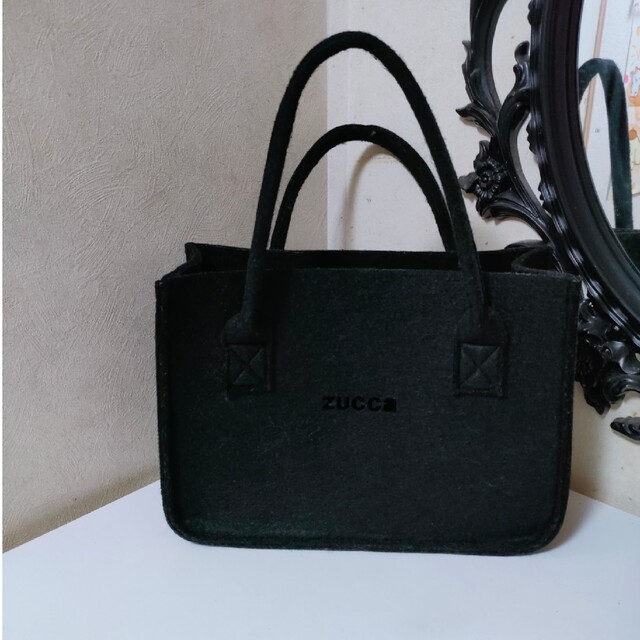 ZUCCa(ズッカ)のzucca　フェルトバック　美品 レディースのバッグ(ハンドバッグ)の商品写真