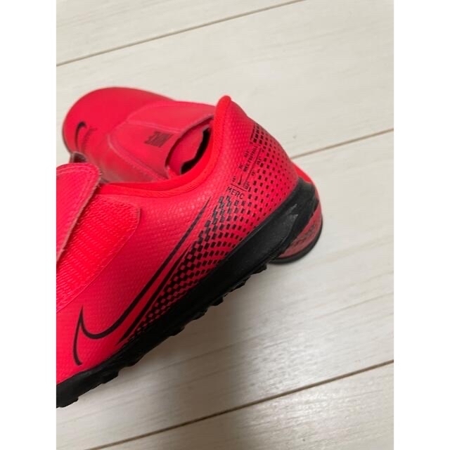 NIKE(ナイキ)の★美品　NIKEサッカーシューズ　18cm★ キッズ/ベビー/マタニティのキッズ靴/シューズ(15cm~)(スニーカー)の商品写真