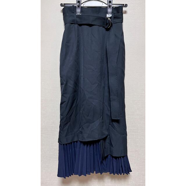 RANDA(ランダ)のネイビー　プリーツ　マーメイド　タイトスカート レディースのスカート(ロングスカート)の商品写真