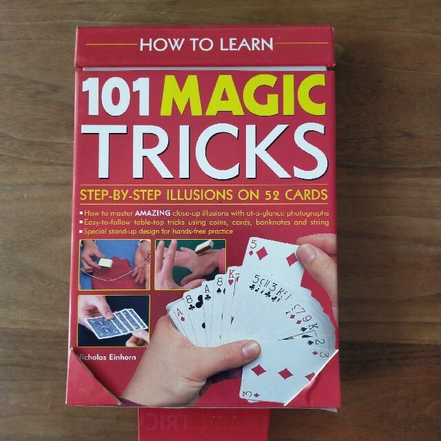 アメリカ 手品本 101 MAGIC TRICKS エンタメ/ホビーのDVD/ブルーレイ(趣味/実用)の商品写真