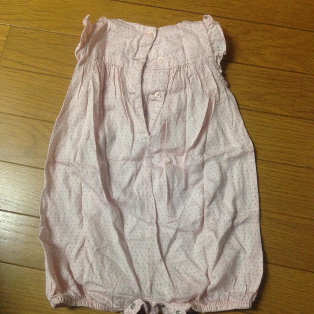 GAP(ギャップ)のgap フリルロンパース12-18m キッズ/ベビー/マタニティのベビー服(~85cm)(ロンパース)の商品写真