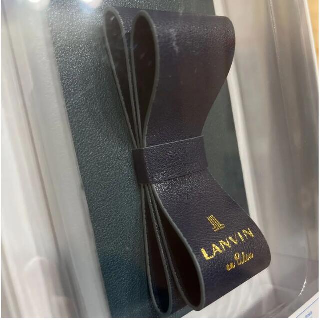 LANVIN en Bleu(ランバンオンブルー)のLANVIN en Bleu(ランバンオンブルー )スマホケース スマホ/家電/カメラのスマホアクセサリー(iPhoneケース)の商品写真