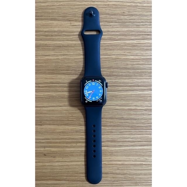 Apple Watch(アップルウォッチ)の値下げ‼︎‼︎‼︎美品APPLE Watch SE GPSモデル 40mm BK スマホ/家電/カメラのスマートフォン/携帯電話(その他)の商品写真